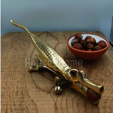 Feyza Design El Yapımı Pirinç Timsah Fındık Kıracağı, Dayanıklı ve Şık Tasarım