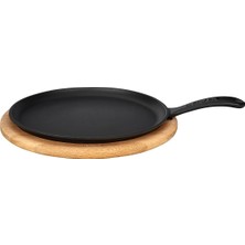 Döküm Krep / Pizza / Pancake Tavası, Yuvarlak, Metal Saplı ve Ahşap Altlıklı, 26CM