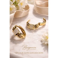 Begonia Accessories Vip Çelik Altın Kaplama Zirkon Taşlı Halka Küpe Minimal Figürlü Çivi Küpe Paslanmaz Kararmaz Alerji Yapmaz Şık Zarif Günlük ve Özel Gün Kadın Küpe