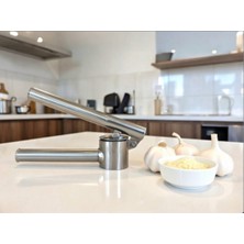 Feyza Design Pratik ve Güçlü Sarımsak Ezici, Mutfakta Kolay Kullanım Sağlar