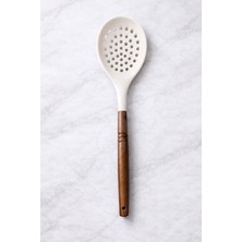 Destpak Akasya Saplı Silikon Kevgir - Servis Kevgiri - Yanmaz Isıya Dayanıklı Kevgir - Ahşap Saplı Kaliteli