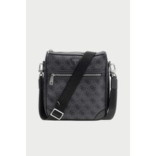 Guess Milano Siyah Çapraz Askılı Erkek Çanta HMMILLP6217-BTH Ergonomik Tasarım ile Şık Görünüm Sunuyor