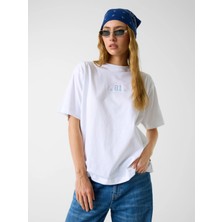 Guess Gj Kısa Kollu Bisiklet Yaka Büyük Beden 81 Yıldız Kadın Beyaz T-Shirt W6RI20K8HM0-G011