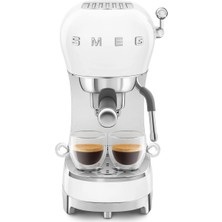 Smeg ECF02WHEU Beyaz Espresso Kahve Makinesi