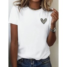 Glam Love Lar Için Şık Leopar Kalp Baskılı Günlük Tişört  Beyaz -