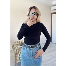 BeeYouStudio Siyah Tek Omuzda Büzgü Detaylı Bodysuit