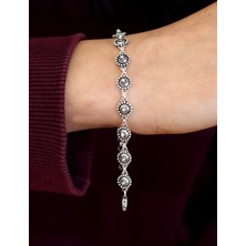 Midyat Nurtaş Gümüş Yuvarlak Noktalı Hasır Model Işlemeli Bayan Gümüş Kadın Bileklik 201025241