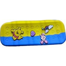 Miniso Disney Winnie The Pooh Lisanslı Oyuklu Fermuarlı Kalemlik