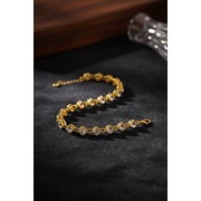 Moda Yaşar Altın Renk Taşlı Bileklik