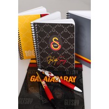 "dekomus Cep Defteri Hediyeli" Yeni Sezon Lisanslı Galatasaray Sert Kapak Bloknot ve Versatil Uçlu Kalem 0.7 mm 2'lisi