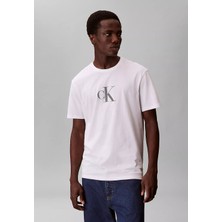 Calvin Klein Erkek Kısa Kol Bisiklet Yaka Ck Yazı Detay Reqular Fit Beyaz T-Shirt LV04RF853G-YAF