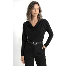 Kurun's Collection Soft Kumaş Degaje Yaka Uzun Kol Bluz