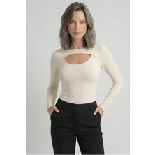 Kurun's Collection Soft Kumaş Asimetrik Göğüs Pencereli Uzun Kol Bluz