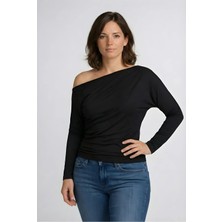 Kurun's Collection Soft Kumaş Geniş Kayık Yaka Uzun Kol Bluz