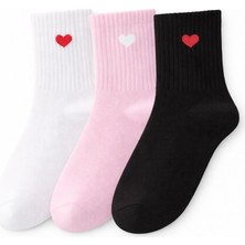 Solde 3 Çift Kadın Pamuklu Günlük Çorap – Kalpli Desen, Renkli Kombin, Kalite