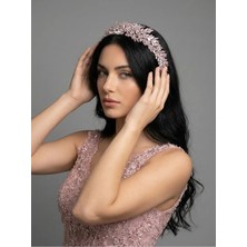 Magic Tiara El Yapımı Çiçek Detaylı Taç – Zarif ve Romantik Dokunuş