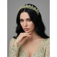 Magic Tiara El Yapımı Çiçek Detaylı Taç – Zarif ve Romantik Dokunuş