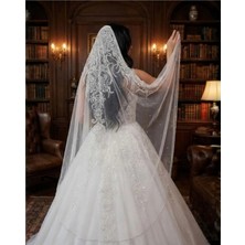 Magic Tiara Yoğun Işlemeli Gelin Duvak – Işıltılı Beyaz Tül Aksesuar