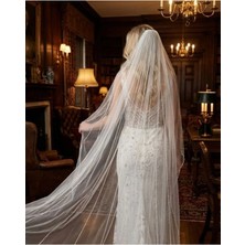 Magic Tiara Ince Dikey Boncuk Işlemeli Gelin Duvağı – Zarif ve Modern Dokunuş