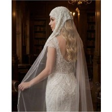 Magic Tiara Incili Baş Detaylı Gelin Duvağı – Zarafet ve Gelenek Bir Arada