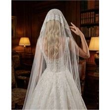 Magic Tiara Kristal Boncuklu Örme Başlıklı Gelin Duvağı – Geleneksel ve Zarif