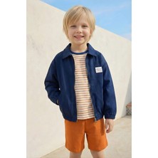 Zeyland Lacivert Erkek Çocuk Gabardin Ceket Normal Kalıp ve Yuvarlak Yaka ile Şık Tasarım