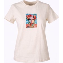 Trender Tablo Bask Bej Kadın T-Shirt 26YL71595003