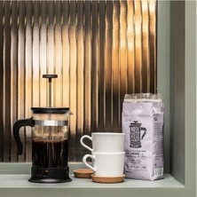 Feyza Design Filtre Kahve Seti: Frenchpress 1000 ml ve 2 Beyaz Kupa 360 ml