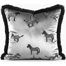 Ge Living Zebra Desenli Kadife Kırlent Kılıfı 45X45 cm – Modern Dekoratif Koltuk Yastık Kılıfı