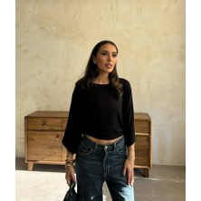 Mericline Kadın Kayık Yaka Yarasa Kol Dökümlü Kısa Bluz