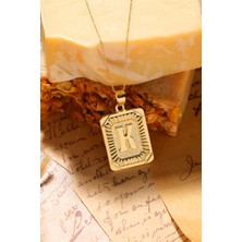 Moom Mücevherat Kadın 14 Ayar Altın Kare Harf Kolye K Harfi Altın Kolye Zincirli Harf Kolye