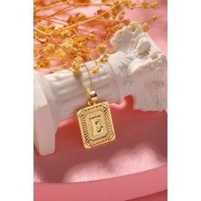 Moom Mücevherat Kadın 14 Ayar Altın Kare Harf Kolye E Harfi Altın Kolye Zincirli Harf Kolye