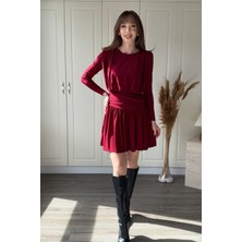 Dilay Gökoğlu Butik Korsajlı Bel Detaylı Fırfırlı Kısa Elbise
