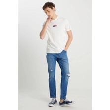Wrangler Regular Fit Small Logo Beyaz Erkek Kısa Kol T-Shirt