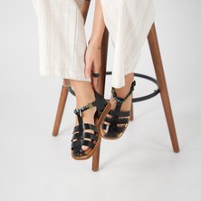 Ametist Cali Siyah Deri Düz Kadın Sandalet