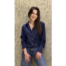 Leilaa V Yaka Manşetli Saten Gömlek