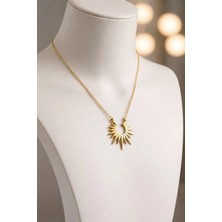 Güneş Figürlü Kolye – Zarif ve Modern Kadın Kolyesi