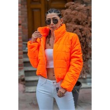 Modanı Seç Turuncu Dik Yaka Su Geçirmez Kısa Şişme Mont