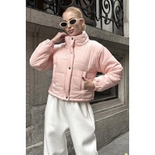 Modanı Seç Pudra Dik Yaka Çıtçıtlı Fermuarlı Kısa Şişme Mont