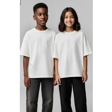 Alyakids Unisex Beyaz-Siyah Oversize Çocuk Tişört - %100 Pamuklu Bisiklet Yaka Basic Tshirt - Premium Penye