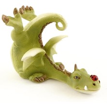 Pucutun Top Minyatür Bahçesi ve Teraryum Yeşil Ejderha Uğur Böceği Heykelcik ile Oynuyor