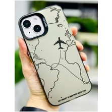 Pucutun 13-14 ve 15 ile Uyumlu Parmak Izi Bırakmaz Baskı Desenli Metalik Electro Silikon Kılıf