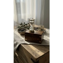 Evle Ahşap Hediye Kutulu Kum Saati Seti 8.5 cm Altın Renk Ross London Temalı Vintage Masaüstü Aksesuar