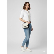 Kadın Siyah Geniş Askılı Çapraz ve Omuz Çantası – Günlük Kullanıma Uygun