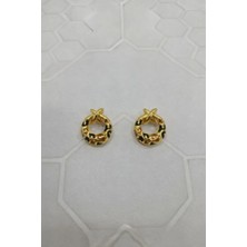 Kadın Gold Renk Leopar Desenli Halka Küpe – Şık ve Modern Tasarım