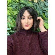 Aura Peruk Dip Koyu Uç Açık Kahve  Tonunda Olan Kısa Emma Modelimiz
