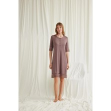 Hsc Bilişim Dantel Detaylı Kısa Kollu ve Önü Düğmeli Gecelik