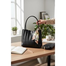 Rafiel Siyah Piliseli Kadın Omuz Çantası ve Makyaj Çantası Seti - Fular Detaylı El Çantası