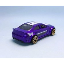 MarkEntegra 7/10 Ölçeğinde Moskovalı Oyun Araba Modeli - Mor Metalik