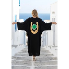 Modanı Seç Siyah V Yaka Sırtı ve Cepleri Yonca Nakışlı Oversize Uzun Gömlek Elbise